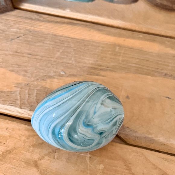 Vintage Hand Made Italy Venetian Glass Egg w/Sticker - Picture 5 of 5